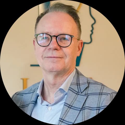 Sławomir Pusz, lekarz medycyny estetycznej w Lumelle